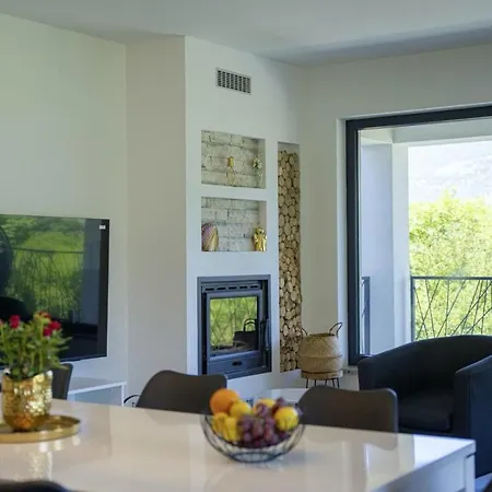 Villa Milena In Blaskovici - Haus Fuer 8 Personen *
