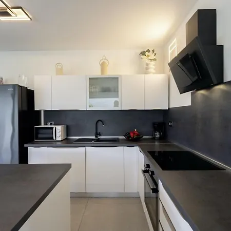 Milena In Blaskovici - Haus Fuer 8 Personen Villa *