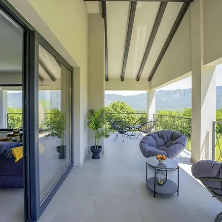 Villa Milena In Blaskovici - Haus Fuer 8 Personen Polje Cepic