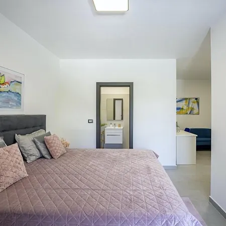 Villa Milena In Blaskovici - Haus Fuer 8 Personen Polje Cepic